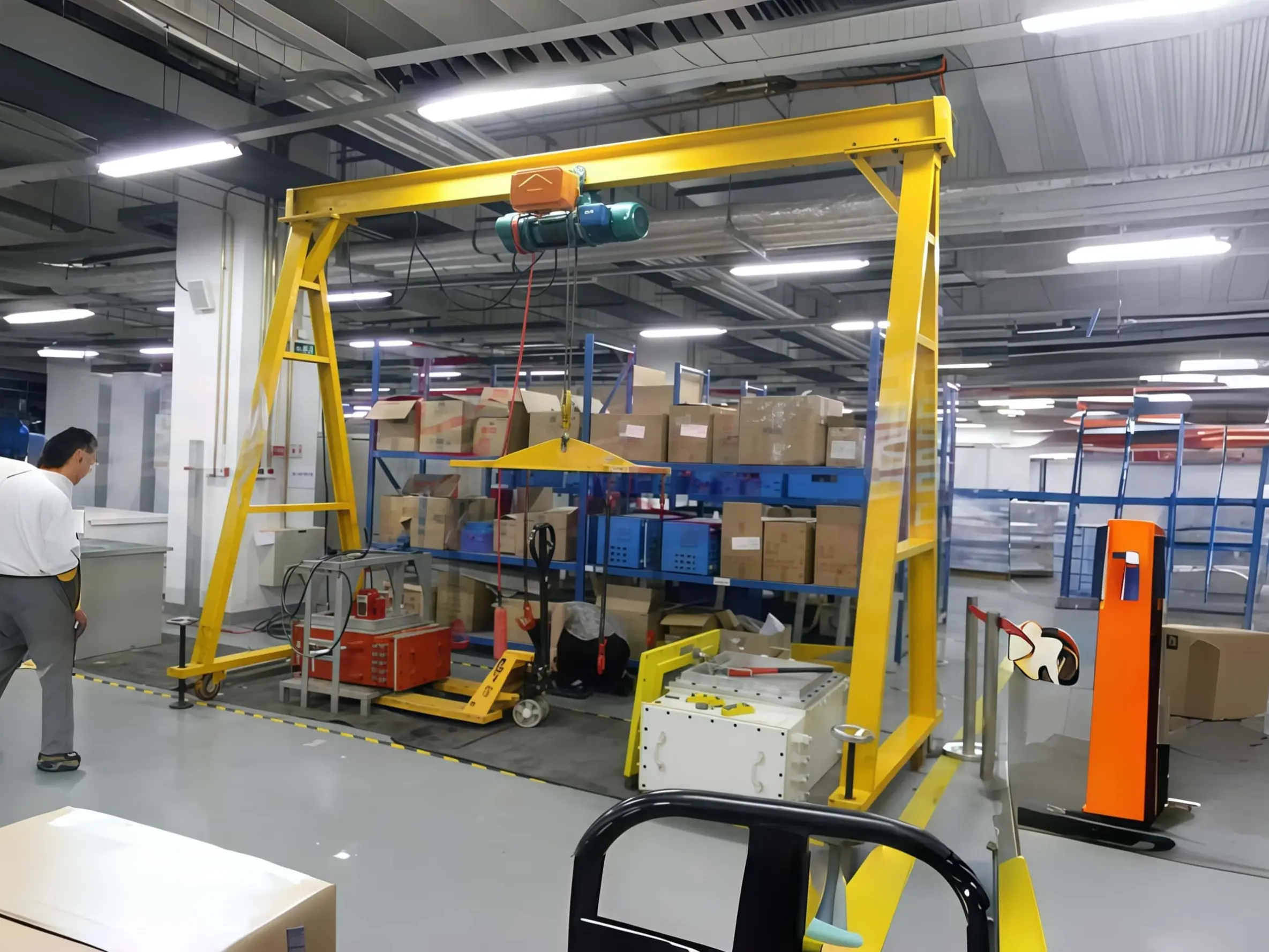 Portable Gantry Crane for mobile lifting and flexible workshop handling